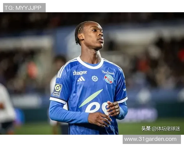 五大联赛明星球员离队引热议 球迷泪别心中不舍