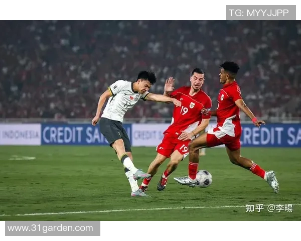 亚洲足球格局变动解析:世界杯预选赛新形势与竞争态势展望 亚洲足球格局变动解析:世界杯预选赛新形势与竞争态势展望