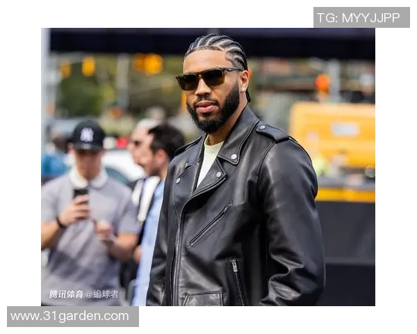 球迷炸锅：塔图姆这一行为引热议！